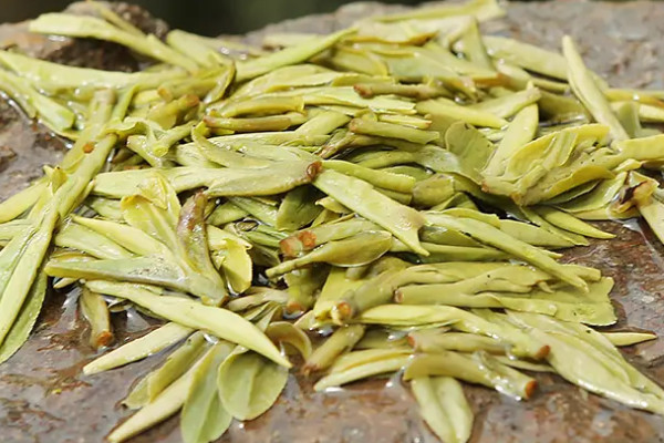 雨前龍井是綠茶嗎 雨前龍井是什麼茶