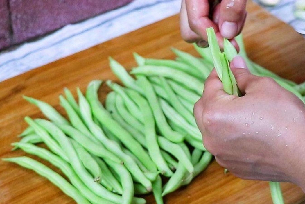 別讓美食變毒藥！四季豆中毒症狀與急救措施全解析！